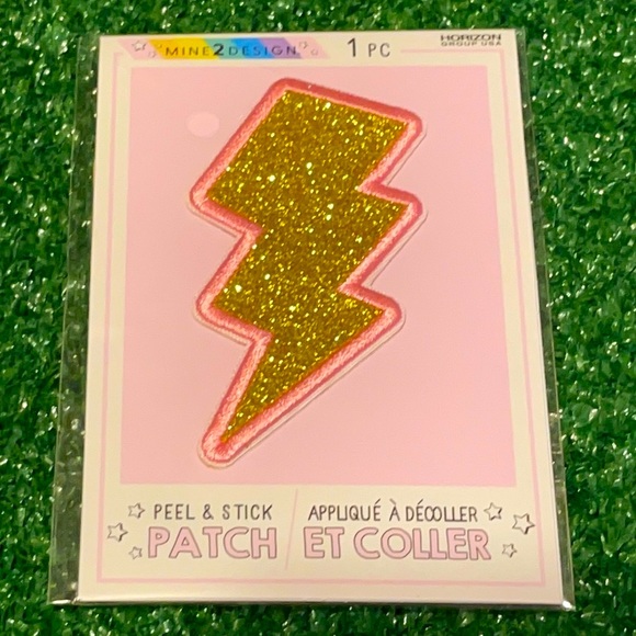 🏷 NO IRON / PEEL & STICK PATCH Metallic Glittery Gold Baby Pink Lightning Bolt - Picture 4 of 4